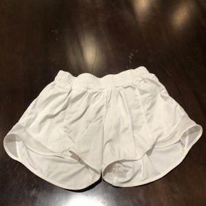 Lululemon Hotty Hot short